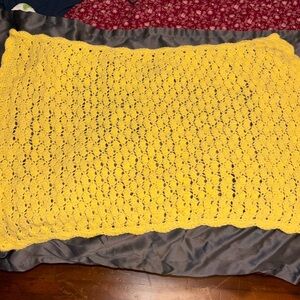 EC yellow blanket 34” x 24” hand knitted crochet